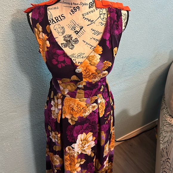 FLORAL in purple!!! with paded bra, smocked in the back!!! - Picture 1 of 13